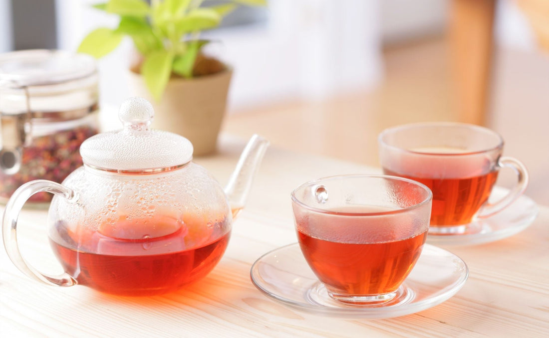 【ホワイトデー】お菓子以外で喜ばれる！「グリーンルイボスティー」が健康を気遣うギフトに最適な理由